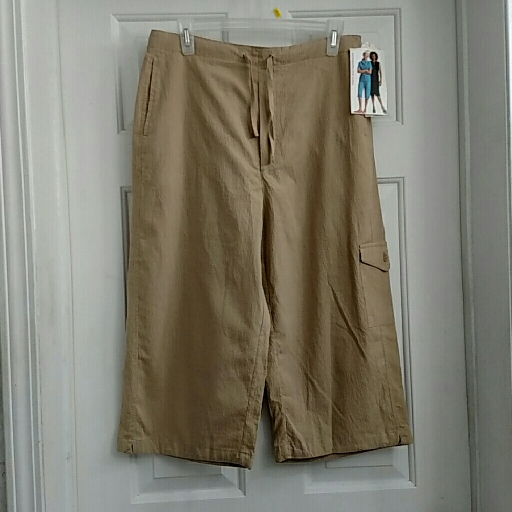 NWT White Stag khaki capris